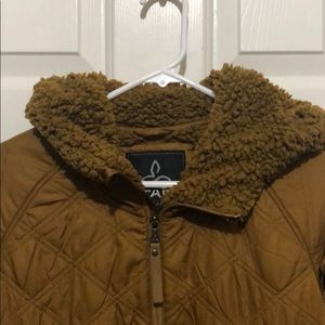 Esla Half Zip Pullover